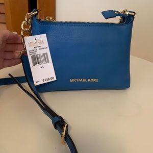 Michael kors cross body